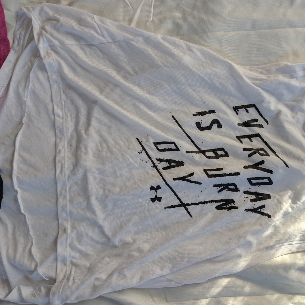 Lot Of 3 Athletic Tank Tops - Picture 3 of 3